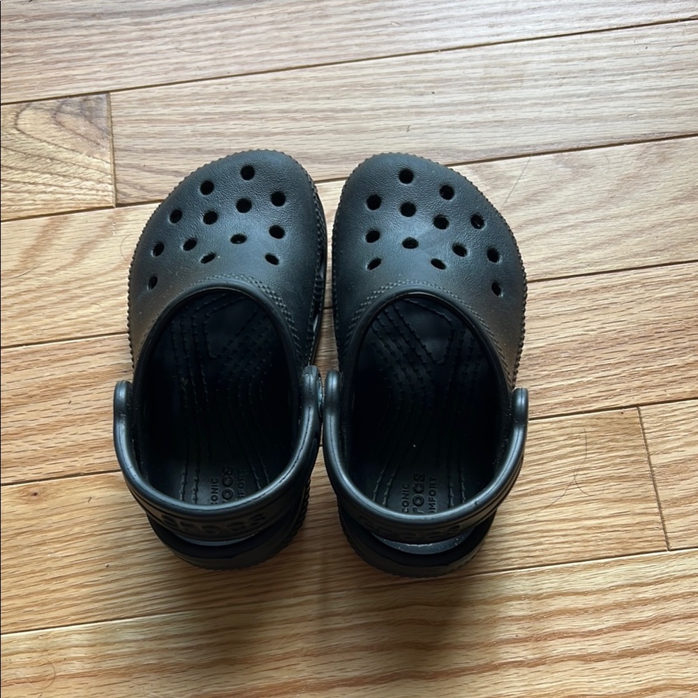 CROCS Black Water Shoes with Ventilated Design